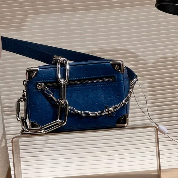 Marita’s Flier, Live.
Share Show
Aging is a walking testimony of his agrace 🙏 - Picture 8 of 16